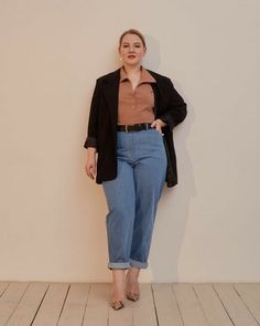 Curvy Work Outfit, Looks Jeans, Mid Size Fashion, Pose Fotografi, Corporate Outfits, Professional Wardrobe, Casual Work Outfits