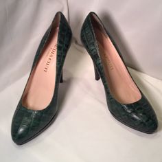 Claudia Ciuti Designer Heels Closed Almond Toe, Platform Pump Crocodile Textured Kid Leather Color-Forest Green (Karine) Size 7.5 Never Been Worn And Comes In Original Box Elegant Green Court Shoes With 4-inch Heel, Green Heels With Deep Heel Cup For Formal Occasions, Classic Green Heels For Formal Occasions, Fitted Round Toe Heels With Crocodile Pattern, Fitted Crocodile Pattern Heels With Round Toe, Fitted Leather Heels With Crocodile Pattern, Classic Green High Heels, Green Almond Toe Heels For Formal Occasions, Green Formal Court Shoes With Sculpted Heel