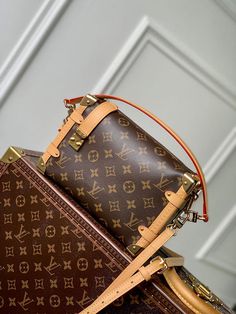 ?? SIZE : 21×14×6 CM 587201 Lv Handbags, Lv Bag, Monogram Canvas, Luxury Bags, Louis Vuitton Bag, Timeless Elegance, Paper Bag, Promotion, Dior