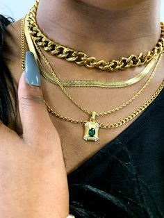 Thick Herringbone necklace that is the perfect layering chain. Herringbone Necklace, Fade Color, Vacuum Sealing, Gold Plated Jewelry, Jewelry Plate, Gold And Silver, Herringbone, Turquoise Necklace, Gold Filled