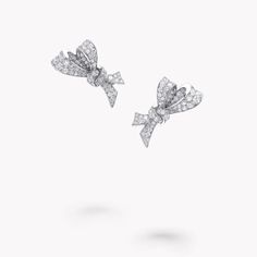 Tilda’s Bow Diamond Stud Earrings, Graff Jewellery, Diamond Drop Pendant, Classic Diamond Ring, Pear Shaped Diamond Ring, Diamond Drop Necklace, Diamond Earrings For Women, White Gold Earrings Studs, Diamond Bows, White Gold Studs