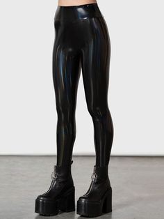 Elevate your style with our Sleek Glossy High Waist PVC Leggings. Designed for the fashion-forward. these leggings embody a perfect blend of allure and comfort. making a bold statement wherever you go.Featuring a high waist type that flatters your... Pvc Leggings, Shiny Black Leggings, Vinyl Leggings, 2010 Fashion, Hip Style, Club Style, Gothic Girls, Hooded Tops, Feminine Outfit