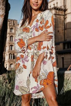 Olivia Mark - Camisa de media manga con estampado floral - Bikini Beach Cover-Up Half Sleeve Cardigan, Cardigan Shirt, Plants And Flowers, Short Sleeve Cardigan, Style Cardigan, Floral Print Shorts, Beach Covers, Sleeve Cardigan, Open Cardigan