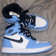 Smoke Free Home & Barely Worn University Blue Jordans, Jordan 1 High University Blue, Shoe References, Nike Shoes Jordan, Shoes Jordan 1, Dream Shoe, Nike Shoes Jordans, Shoes Jordan, Cute Nike Shoes