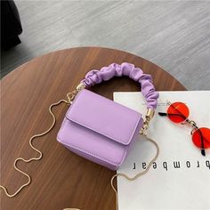 ليلو وستيتش, Tas Mini, Bags And Purses, Shoulder Bags For Women, Mini Handbags, Casual Tote, Mini Shoulder Bag, Somali, Evening Clutch Bag