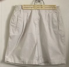 Very smart women's vintage white cotton twill shorts, bought from C & A in 1980s. They are in excellent condition, almost like new. Classic Summer School Bottoms, Classic White Cotton Bermuda Shorts, Classic White High-waisted Bermuda Shorts, White Casual Shorts For School, Retro White Shorts With Pockets, Casual White Shorts For School, Vintage White Cotton Shorts, Retro Cotton Bottoms For School, Retro Cotton School Bottoms