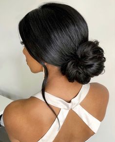 Low bridal bun. Low bridal bun hairstyles. Bridal hair trends 2021 Women Wedding Hairstyles, Black Women Wedding Hairstyles, Black Bridesmaids Hairstyles, Black Brides Hairstyles, Bride Hairstyles Updo, Black Women Wedding, Black Wedding Hairstyles, Natural Wedding Hairstyles, Wedding Bun Hairstyles