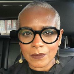 The Fly, Hip and Ageless...Gray on purpose! Shaved Gray Hair Women, Natural Hair Short Cuts, Beautiful Gray Hair, Bald Hair, Short Grey Hair, Bald Women, Short Natural Hair Styles