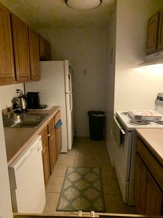 the kitchen is clean and ready for us to use in the day or night time