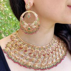 rajasthani bridal jadau set Rajasthani Necklace, Jadau Necklace Set, 22k Gold Jewelry Necklaces, Jadau Necklace, Jhumkas Earrings, Punjabi Jewelry, Bride Jewelry Set, Indian Nose Ring, Pendant Sets