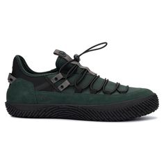 When it is time to get out into wide-open spaces, the easy-to-wear hybrid sneaker Momentum is a top choice. Low profile with adjustable laces and the iconic Hybrid Green Label patterned tread. Outdoor Low-top Slip-on Sneakers With Vibram Sole, Functional Green Slip-on Sneakers, Green Slip-on Sneakers For Sports With Rubber Sole, Green Lace-up Trail Running Shoes For Outdoor Activities, Green Slip-on Walking Shoes For Outdoor, Casual Leather Lace-up Trail Running Shoes, Functional Green Sneakers With Abzorb Midsole, Urban Lace-up Walking Shoes With Rubber Sole, Green Lace-up Sneakers For Outdoor Activities