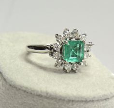 AAA Emerald Ring For Women, Genuine Emerald Square Octagon Ring With Diamond, 14k Emerald Wedding Ring Gift For Her, Vintage Emerald Ring Top Quality Colombian Emerald Green color shade octagon square cut Natural Emerald with Diamond Ring in Solid 14k White Gold. This ring is a complete luxury and so affordable. A perfect wedding or engagement ring for women or to gift your loved ones. This ring is so eye catching with very nice tint of green that sparkles more due to white diamonds. A 1.50 Carat Emerald looks more adorable in person. We have made this ring more affordable by providing you an option of silver with moissanite. 𝐒𝐩𝐞𝐜𝐢𝐟𝐢𝐜𝐚𝐭𝐢𝐨𝐧𝐬: 𝐌𝐚𝐭𝐞𝐫𝐢𝐚𝐥 :  ❖ Material : 14k White Gold/ 925 Silver ❖ Weight : 6.5 Grams Approx. 𝐆𝐞𝐦𝐬𝐭𝐨𝐧𝐞 : Natural Emerald & Diamond ❖ Luxury Octagon Emerald Ring As A Gift, Luxury Vintage Octagon Ring, Octagon Ring, Emerald Cut Ring, Emerald Ring Engagement Diamond, Mens Skull Rings, Smaragd Ring, Emerald Ring Vintage, Oxidized Silver Rings