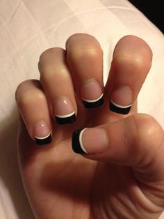 black french tip nails square nails Design Ongles Courts, Black French Tip, French Tip Nail Art, French Tip Nail Designs, French Nail Designs, Black French, Tip Nails, Nails French