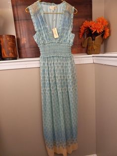 I just added a new item to eBay, Max Studio London Womens Blue/peach Sleeveless Chiffon Dress Size Medium! #eBay #eBaySeller Sleeveless Chiffon Dress, Blue Peach, Max Studio, Brands Outlet, Ebay Seller, New Item, Chiffon Dress, Chiffon, Dress Outfits