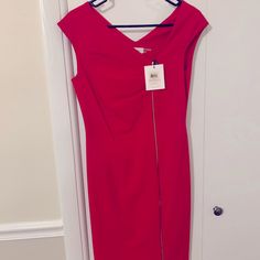 New With Tags Calvin Klein Front Zipper Red Dress. Perfect For Holiday Gatherings Or Formal Event. Chic Red Calvin Klein Dress, Calvin Klein Red Formal Dress, Calvin Klein Red Party Dress, Calvin Klein Red Dresses, Red Calvin Klein Party Dress, Pink Calvin Klein Party Dress, Dress With Bow Tie, White Short Sleeve Dress, Red Sheath Dress