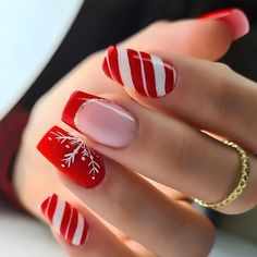 Nail Art Noel, Valentine Nails, Cute Christmas Nails, Manicure Tips, White Nail, Christmas Nail Designs