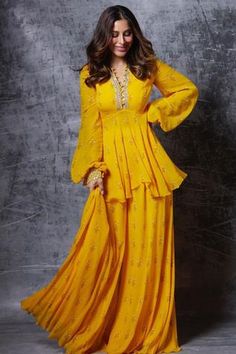 Shop for Sana Barreja Yellow Georgette Sara Floral Print Peplum Top And Sharara Set for Women Online at Aza Fashions Printed Sharara, Haldi Dress, Sharara Designs, Haldi Outfits, Sharara Pants, Function Dresses, Haldi Outfit, Trendy Outfits Indian, Tandoori Masala