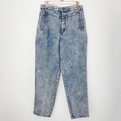 Vintage 80s 90s Honors high waisted acid wash jeans. So, so cool. Front accent pockets & seaming detail at waist. No back pockets, slight tapered leg. 100% cotton. Marked a 13, but based on measurements seems best for a modern medium / 30 / 10. See measurements to ensure a good fit. Measures (flat, unstretched, approximate): waist: 15in, hip: 20in, rise: 13in, inseam: 28.5in, outseam: 39.5in 80s Jeans, Leather Blazer Jacket, 90s Jeans, Jeans High Waisted, Acid Wash Jeans, Rayon Dress, Womens Jeans, Leather Blazer, Vintage Girls