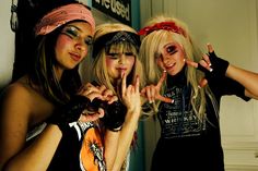 MySpace Scene Kids — Abunai Aesthetic Scene Girl Fashion, Emo Night, Emo Scene Girls, Cute Emo Outfits