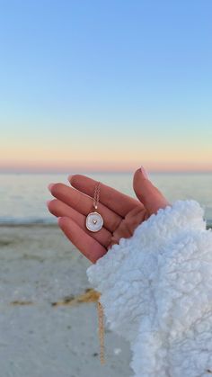 #coconutgirl #aesthetic #summervibes #beachjewelry #beachaccessories #necklace #goldjewelry #pinterestinspired #pinterestaesthetic #luckygirlsyndrome #coastaljewelry #summerjewelry #sunsetchaser #beachgirl #kulanikinis #surferjewelry #smalljewelrybusiness #beachaesthetic #charmnecklace #cali #cleangirlaesthetic #jewelrydesigner #minimalisticjewelry #simplejewelry #thatgirlaesthetic #ocean #beachy #coastal #hawaii #florida #cali #seashell #boho #preppy #tropical #heartnecklace Dainty Beach Jewelry, Seashell Pendant Necklace, Coastal Granddaughter Accessories, Cute Preppy Jewelry, Ocean Aesthetic Jewelry, Coastal Necklaces, Ocean Jewelry Aesthetic, Coastal Granddaughter Jewelry, Beachy Jewelry Aesthetic