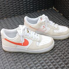 Questions? Leave A Comment Below! Great Prrloved Condition. Small Creases At Toe, Shown In Photo Shoes Nike Women, Orange Shoes, Shoes Nike, White Nikes, Orange White, Air Force 1, Color Orange, Orange Color, Air Force