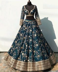 Lehenga Sequins, Lehenga Golden, Ghaghara Choli, Dulhan Lehenga, Cream Lehenga, Wedding Dulhan, Choli Navratri, Lehenga Heavy, Lehenga Bride