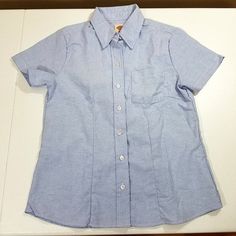 Dickies Womens Short Sleeve Stretch Oxford Shirt Sz Medium Stain Nwot Fs254 Has A Small Stain On Front. See Pictures Pit To Pit ~ 19.5" Length ~ 27" Light Blue Short Sleeve Office Blouse, Classic Blue Tops For Summer, Blue Short Sleeve Tops For Office, Light Blue Short Sleeve Cotton Blouse, Classic Light Blue Tops For Summer, Light Blue Cotton Blouse With Short Sleeves, Classic Light Blue Summer Tops, Blue Relaxed Fit Short Sleeve Shirt For Work, Blue Short Sleeve Shirt For Workwear