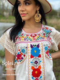 This Beautiful Hand Embroidered Blouse is full of colorful florals and beautiful lace sleeves that will make you stand out at any event. Mexican Bridesmaid Dresses, Traditional Mexican Shirts, Outfits Latina, Gold Embroidered Dress, Traditional Mexican Dress, Mexican Shirt, Hippie Blouse, Mexican Shirts, Mexican Blouse