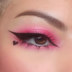 Birthday Eyeliner, Draculaura Makeup, Monster High Makeup, Teknik Makeup, Halloweenský Makeup, Drag Make-up, Cute Eye Makeup, Kawaii Makeup, Graphic Makeup