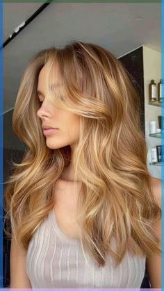 Honey Beige Hair Color, Natural Golden Balayage, Long Hair Strawberry Blonde, Golden Blonde Honey Hair, Honey Golden Balayage, Color Blonde Hair Ideas, Bronze Blonde Hair Color, Reddish Dirty Blonde Hair