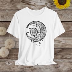 Mystical moon and stars shirt, boho vintage moon shirt, celestial moon shirt, spiritual t-shirt.✨🌙 The soft and high-quality jersey T-shirt with high wearing comfort is a must-have in your wardrobe! It adds a touch of mysterious mysticism and magic to your wardrobe. ✨ The T-shirt with high-quality DGT print (digital print) has a ribbed knit collar, tapered shoulders and double side seams to ensure a better fit. ✨ The tear-off label minimizes skin irritation. ✨ Made from 100% combed and ring-spu Stars Shirt, Mystical Moon, Vintage Moon, Moon Shirt, Skin Irritation, Moon And Stars, Boho Vintage, Star Shirt, Knit Collar