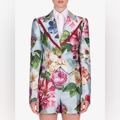 Light Blue/Multicolour Silk-Blend Floral-Print Spencer Jacket From Dolce & Gabbana Featuring All-Over Floral Print, Wide Peak Lapels, Long Sleeves, Two Side Flap Pockets And Front Button Fastening. Made In Italy Composition Blazer Silk 98%, Polyester 2% Shorts 100% Silk Shantung Silk, Spencer Jacket, Dolce Gabbana Jacket, Shiny Fabric, Blazer Designs, Solid Color Dress, Womens Blazers, High Rise Shorts, Blazer Jacket