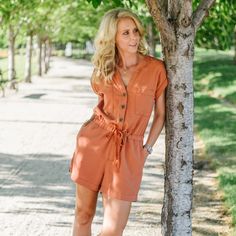 I Adore Rompers In The Summer And This One By Sanctuary Is Perfect. From Its Mandarin Collar, V-Neck, And Rolled Sleeves With Stitched Sleeve Stay Tab, To Its Button Closure, Pockets, And Cinch Waist, This Romper Is Dripping With Details! And To Top It All Off, It Is Extremely Comfy With Its Ultra Soft, Lightweight Lyocell Fabric. Easily Transition This Piece From Casual To Dress With A Simple Shoe Change. You Are Sure To Love It! Details: Mandarin Collar V-Neckline Rolled Sleeves With Stitched Short Jumpsuit Outfit Casual Summer, Modest Romper, Short Jumpsuits For Women, Shorts Romper Outfit, Jumpsuit Short Sleeve, 2 Piece Jumpsuit, Spring Rompers, Jumpsuit Short, Modeling Poses