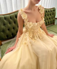 Yellow Fairytale Dress, Sunset Gown, Teuta Matoshi Dresses, Matoshi Dress, Prom Vibes, Yellow Ball Gown, Prom Dress Yellow, Lemonade Dress, Yellow Dress Outfit