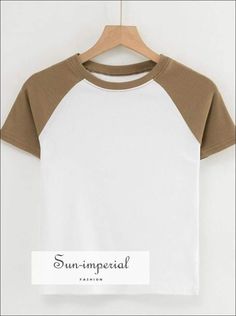 Season:Summer Material:Cotton Material:Polyester Material:Spandex Item Type:tops Tops Type:Tees Sleeve Length(cm):Short Sleeve Style:Regular Fabric Type:JERSEY Pattern Type:Patchwork Gender:WOMEN Clothing Length:Short Decoration:None Style:Casual Collar:CREW NECK Size Table S : Shoulder 19cm(7.5") Bust 70-84cm(27.6"-33.1") Length 47cm(18.5") Sleeve 22cm(8.7") M : Shoulder 20cm(7.9") Bust 74-88cm(29.1"-34.6") Length 48cm(18.9") Sleeve 23cm(9.1") The size be measured by ourselves, error 1-3cm Imperial Fashion, Purple Color Block, Tshirt Printing Design, Short Sleeve Crop Top, Casual Day Outfits, Color Block Top, Plain Tops, Simple Shirts, Short Sleeve Cropped Top