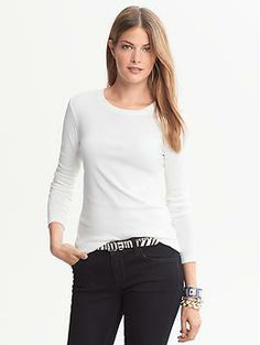 Long-Sleeve Timeless Tee Effortless Stretch Tops For Everyday, Effortless White Top For Fall, Effortless White Fall Top, Classic Everyday Spring Tops, Versatile Cotton T-shirt For Fall, Fall Cotton T-shirt With Versatile Style, Fall Cotton T-shirt Versatile Style, Effortless Fitted Tops For Fall, Basic Everyday Tops For Spring