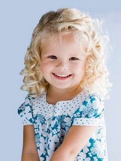 Blonde Toddler Girl, Blonde Toddler, Kids Haircut Styles, Kids Girl Haircuts, Cute Curly Hair, Curly Hair Blonde, Easy Hairstyles For Kids