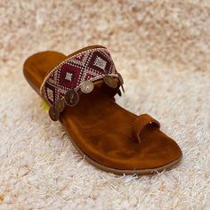 Fashion Sandals Flat, Leather Footwear, Cute Flats, Sandals Flat, Dresses Indian, Designer Dresses Indian, Fashion Sandals, Casual Shoes Women, Shoes Women