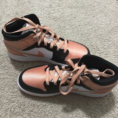 Mike Air Jordan1 Mid Rose Gold White Youth Girls Shoes Size 6 New Never Worn. Rose Sneakers, Kids Nike, Jordan Retro, White Nikes, Michael Jordan, White Rose Gold, Tennis Shoes, Jordan 1, Girls Shoes