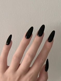 Black  Collar    Bare Nails Embellished   Beauty Tools Nail Black, Manikur Kuku, Her Nails, Jelly Nails, Black Nail, Nagel Inspo, Nail Length, Nail Art Hacks