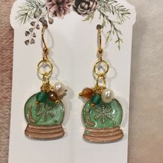 Christmas Holiday Snowglobe Freshwater Pearl And Glass Charm Pierced Fashion Earrings With Gold Toned Metal Alloy Findings And Silicone Safety Stoppers. Dangle Style Earrings Measure 1.75” Lightweight. Nwt Handcrafted By Artistic Creations White Topaz Earrings, Wire Hoop Earrings, Amber Crystal, Heart Hoop Earrings, Bar Stud Earrings, Onyx Earrings, Animal Earrings, Garnet Earrings, Topaz Earrings