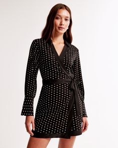 Elevate your wardrobe with the timeless elegance of the Abercrombie & Fitch Women's Long-Sleeve Wrap Mini Dress. Perfect for any occasion, this chic ensemble in a captivating Black Dot pattern ensures you stand out with style and grace.

- **Size**: XXS PETITE
- **Color**: Black Dot
- **Material**: Body: Polyester, Lining: Polyester
- **Gender**: Female
- **Design Features**: V-neckline with classic collar, crossover bodice, self-tie wrap skirt

Crafted from drapey synthetic fabric, this dress o Female Features, 120 Lbs, Wrap Mini Dress, Tie Wrap, Polka Dress, Style And Grace, Mini Wrap Dress, Long Sleeve Mini, Black Dots