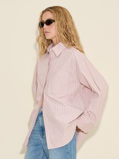 Oak Stripe Shirt Lt. Pink Mix - Holzweiler Everyday Shirt With Lapel Collar And Placket, Shirt With Lapel Collar For Everyday, Spring Cotton Blouse With Concealed Placket, Trendy Shirt With Pockets And Shirttail Hem, Classic Tops With Buttoned Pockets And Lapel Collar, Classic Tops With Lapel Collar And Buttoned Pockets, Classic Tops With Buttoned Pockets And Spread Collar, Classic Top With Lapel Collar And Buttoned Pockets, Classic Top With Buttoned Pockets And Lapel Collar