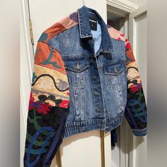 Nwt Desigual Jacket Size Xl Upcycle Jean Jacket, Fashion Upcycle, Embellished Jackets, Zara 2022, Custom Jeans Diy, Custom Jean, Ropa Upcycling, Upcycled Jackets, Custom Jean Jacket