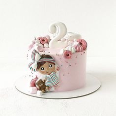 Birthday Cake Models, Toddler Birthday Cakes, Mickey And Minnie Cake, Cake Designs For Girl, Baby First Birthday Cake, Cake Roll Recipes, Bolo Minnie, Cake Models, Minnie Cake