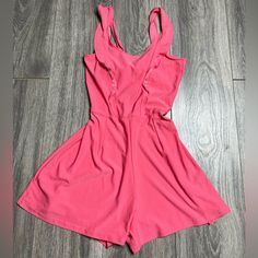 Never Worn Cute Pink Romper Casual Pink Jumpsuits And Rompers For Date Night, Casual Pink Jumpsuits For Date Night, Pink Romper, Pink Rompers, M Pants, Cute Pink, Pant Jumpsuit, Jumpsuit Romper, H&m