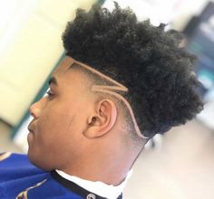 Design Haircuts, Tapered Haircut Black, High Top Fade Haircut, Black Man Haircut Fade, Black Haircuts, Taper Haircut, Blowout Haircut, Boys Fade Haircut