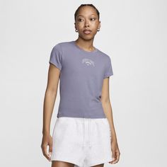 Perfect for any day, this slightly cropped, slim-fitting tee with classic branding is an instant classic. Smooth jersey feels stretchy with a slight drape, giving it a comfortable, tailored feel. Classic Branding, Women Lifestyle, Cropped T Shirt, Knit Crop, Women Crop, Crop Tshirt, Nike Sportswear, Active Wear For Women, Cotton Spandex