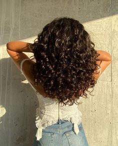 Curly Haircut Reference, Naturally Curly Hair With Layers, 3a Curly Hairstyles, Goddess Waves, Bouncy Hairstyles, 3a Hair, Whimsical Party, Curly Cuts, Party Hairstyle