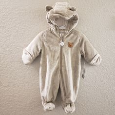 Bogo Or 3 For $30! Downsizing And Everything Must Go! Add Items To A Bundle For An Offer. For Bogo, The Offer Will Be The Price Of The Higher Cost Item. Add 4 Items For Buy 2 Get 2 Cute Bear Onesie Jumpsuit, Super Soft! Could Also Be A Cute Bear Costume For Halloween Reposhing This Item I Purchased From @Maria_angelinaa. I Bought As A Baby Shower Gift And Then We Moved And Packed It Away Into Boxes That We Couldn’t Find. Now That I’ve Unpacked The Boxes, My Sister’s Baby Has Outgrown It. Smoke F Fitted Winter Onesie For Playtime, Fitted Winter Onesie For Playwear, Winter Fitted Onesie For Playwear, Gray Winter Loungewear Jumpsuits And Rompers, Cute Bear Onesie, Cute Bear Costume, Cat Questions, Bear Onesie, Winter Jumpsuit